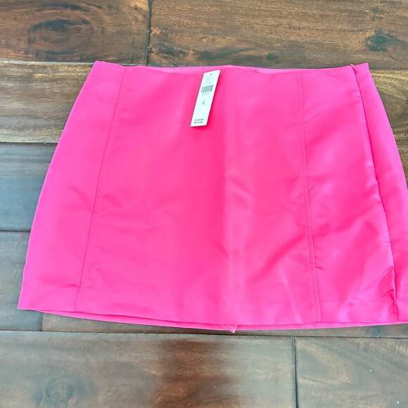 Anthropologie Endless Rose Low-Rise Mini Skirt / Skort Size M New Pink - Picture 3 of 6